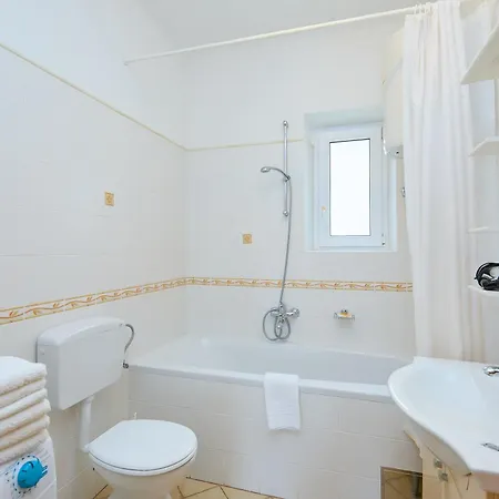 Ivana Apartment *