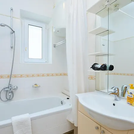 Ivana Apartment *